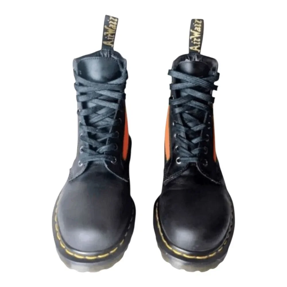 DR. MARTENS 1460 Combat Boot Size M8/W9